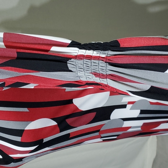 Geometric print shift dress w/ tie waist - Picture 6 of 8